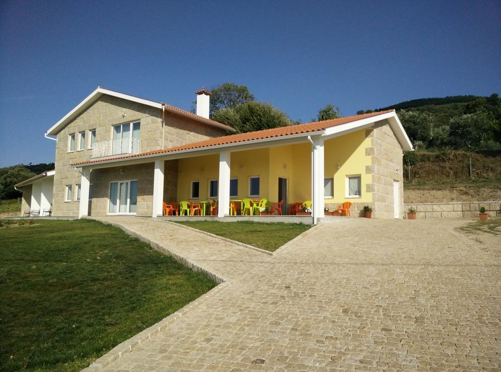 Agroturismo A Fidalga Linhares  Exterior foto